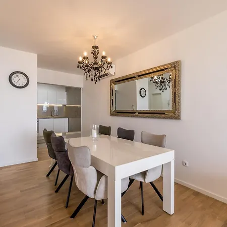 Beachaholic M&g, Luxury Seaside On Znjan Apartment *