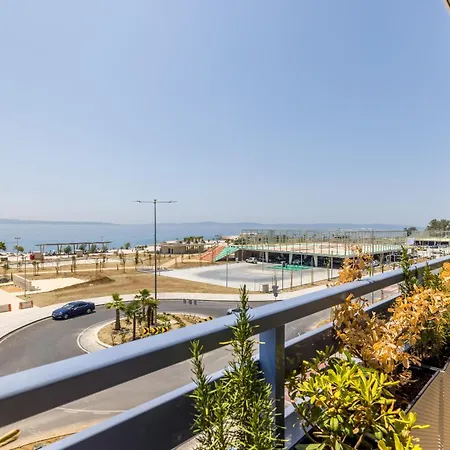 Beachaholic M&g, Luxury Seaside On Znjan Apartment Split