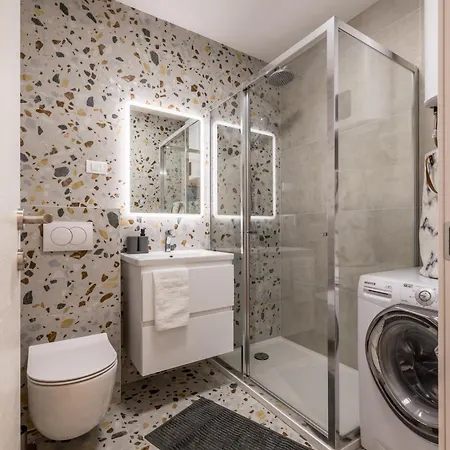 Apartment Beachaholic M&g, Luxury Seaside On Znjan *