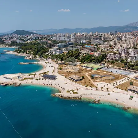 Apartment Beachaholic M&g, Luxury Seaside On Znjan Split