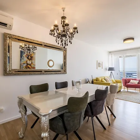 Апартаменты Beachaholic M&g, Luxury Seaside On Znjan Сплит