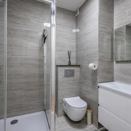 Beachaholic M&g, Luxury Seaside On Znjan Апартаменты