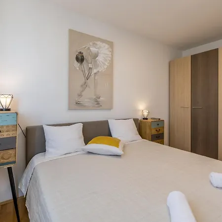 Апартаменты Beachaholic M&g, Luxury Seaside On Znjan Сплит